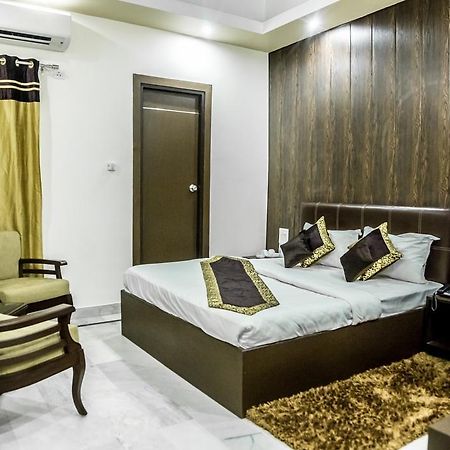 Red Orchid Hotel Мирут Екстериор снимка