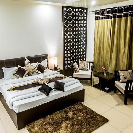Red Orchid Hotel Мирут Екстериор снимка