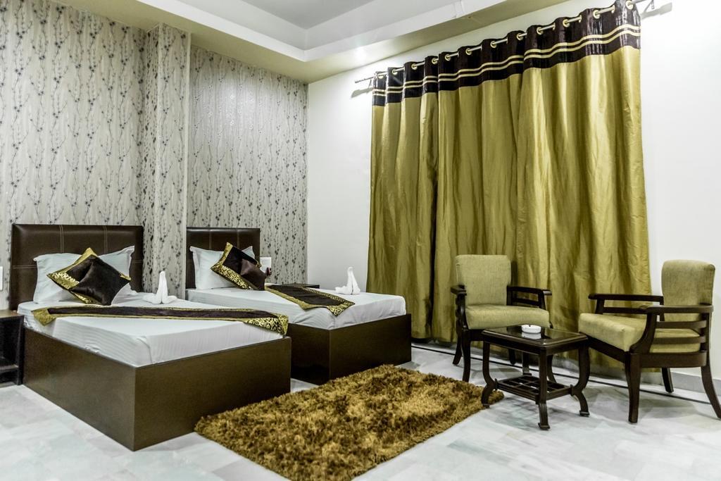 Red Orchid Hotel Мирут Екстериор снимка
