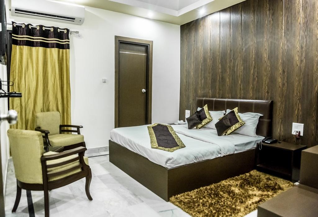 Red Orchid Hotel Мирут Екстериор снимка