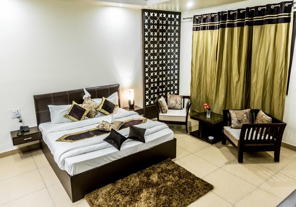 Red Orchid Hotel Мирут Екстериор снимка